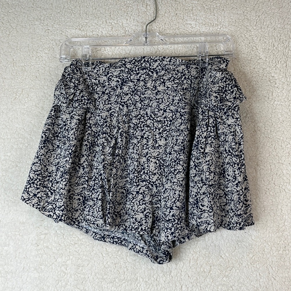 NWT Cotton Club Womens Navy Rose Shorts M MEDIUM NEW WITH TAGS